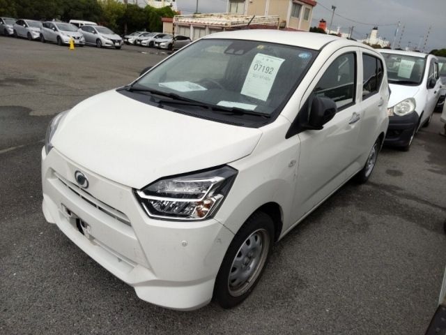 7192 Daihatsu Mira e s LA350S 2019 г. (LUM Kobe Nyusatsu)